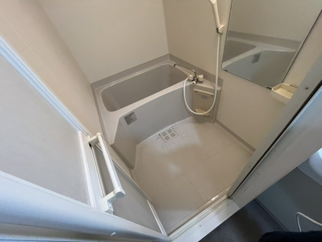 レジュールアッシュ神戸元町の浴室|同物件別部屋写真
