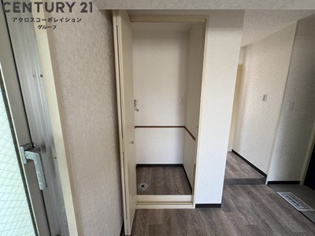 ロイヤルメゾン西宮北口８の収納