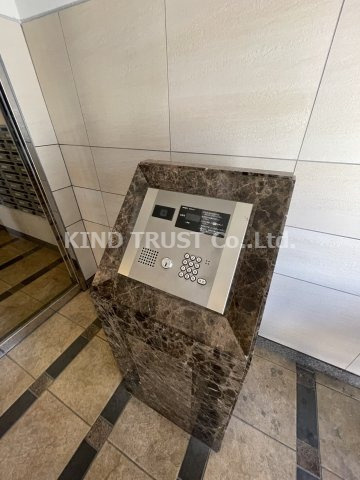 SWISS梅田東のセキュリティ|外観もきれいです