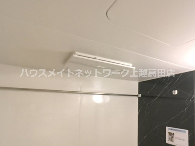 アクシア西本町の設備|浴室換気乾燥機（参考同型アクシア西本町306室内写真）