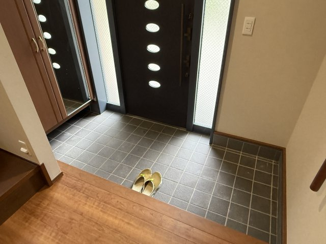 メゾン沖田２の玄関