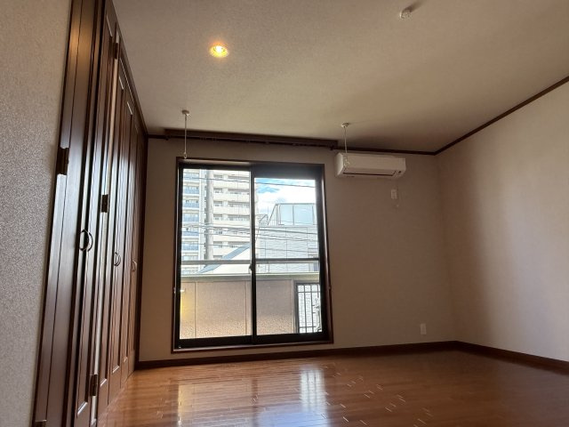 メゾン沖田２の寝室