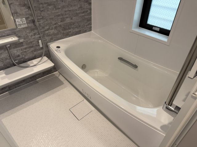 メゾン沖田２の浴室