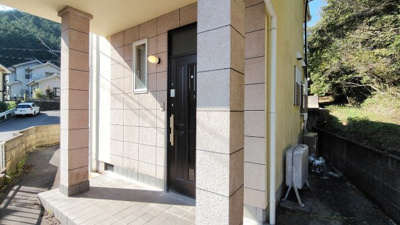 【玄関】 | 北広島町有田　５ＬＤＫ戸建て | ◎玄関