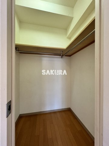 【収納】 | イーリスネオ | たっぷりとした収納スペースです♪