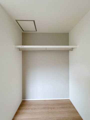 安芸区中野2丁目 No.1の収納|全居室収納☆
主寝室のクローゼットです♪