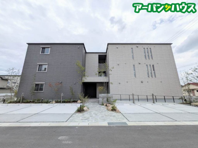 オースピシャス大安寺の外観