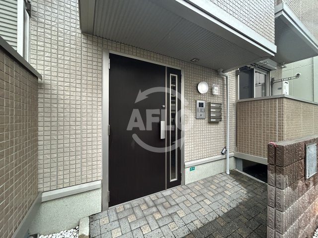 フォートレスⅢのエントランス|エントランス
