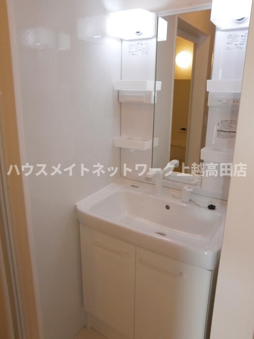 ファーマメントの洗面所|洗髪洗面化粧台