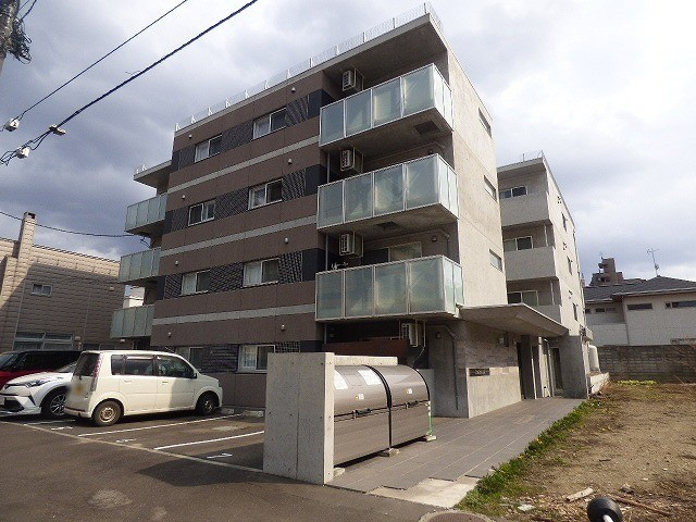札幌市中央区南十八条西８丁目の賃貸マンション