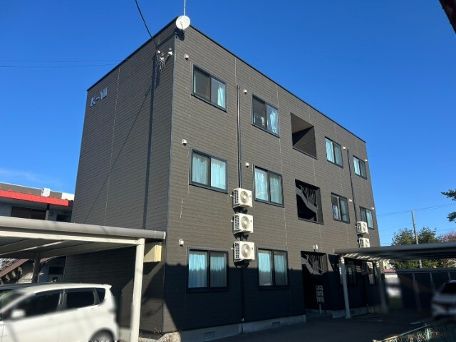 帯広市白樺十六条西３丁目のアパート