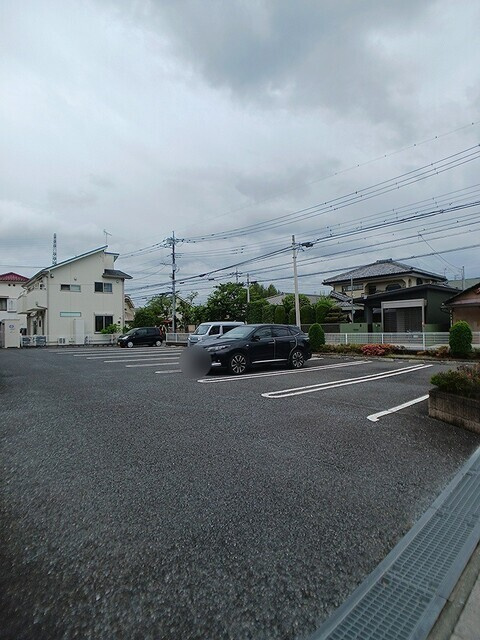 ベルフィオーレ　Ⅱの駐車場