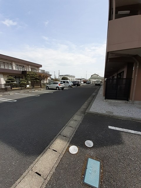 ピュアー双葉の駐車場