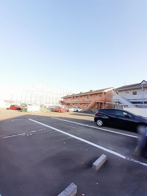 ヒロパレスⅡの駐車場