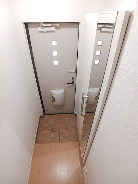アルドール　Ⅲの玄関