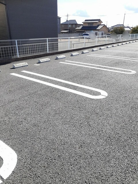 グレイス　Ⅱの駐車場