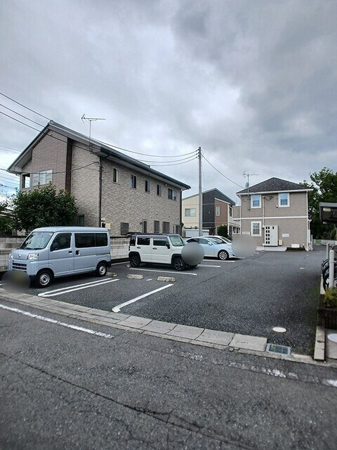 パル大東の駐車場
