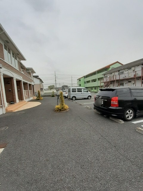 クラールの駐車場