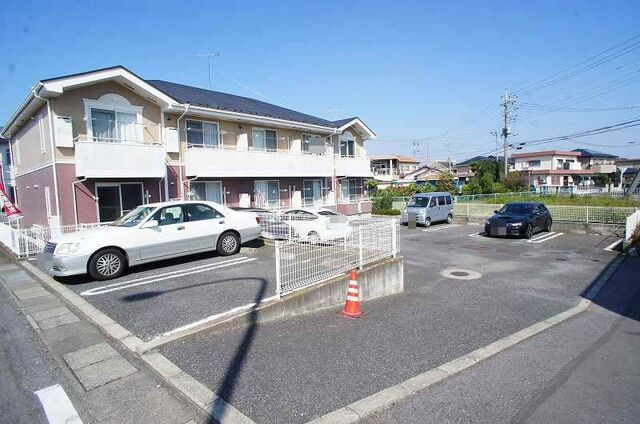ソレイユ・Ｆの駐車場