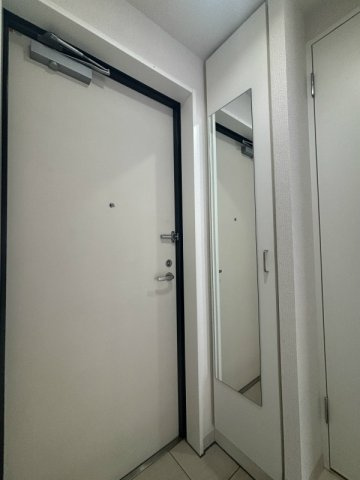 クラウディア平和台の玄関