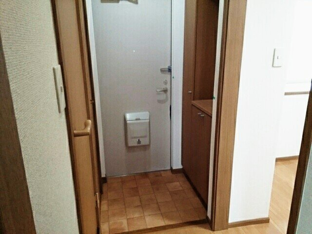 ニュー轟参番館の玄関