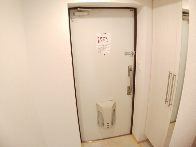 フーレビラの玄関