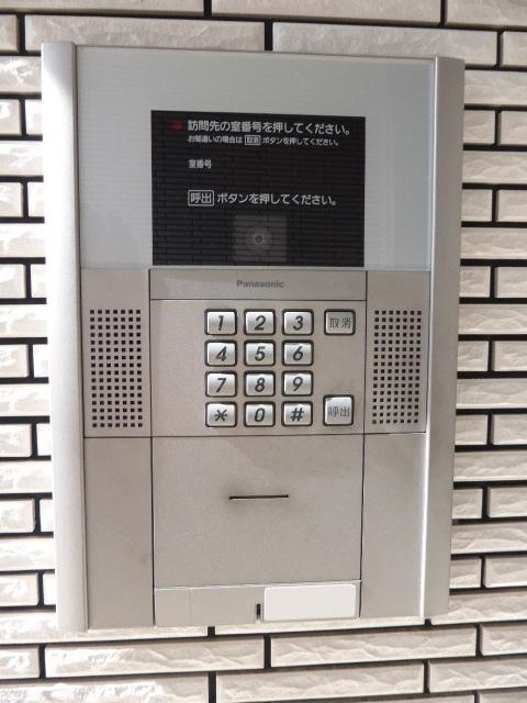 フィカーサ守山のエントランス
