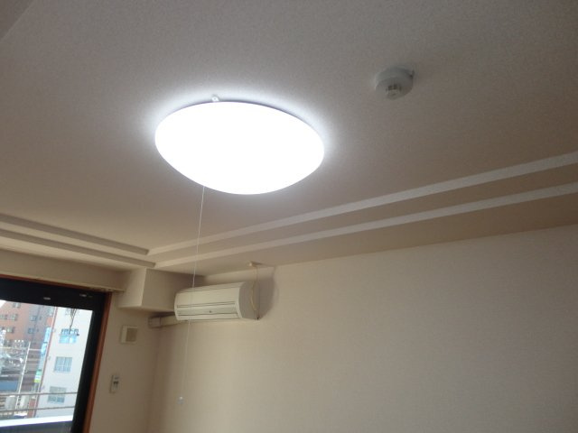 ＢＲＯＯＫＳＴＯＮＥ横濱の設備|照明器具