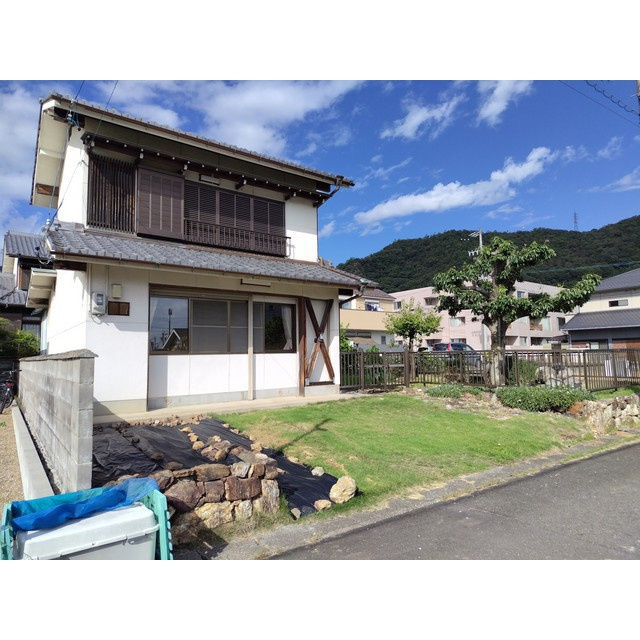 隆城町３２番地２貸家の外観