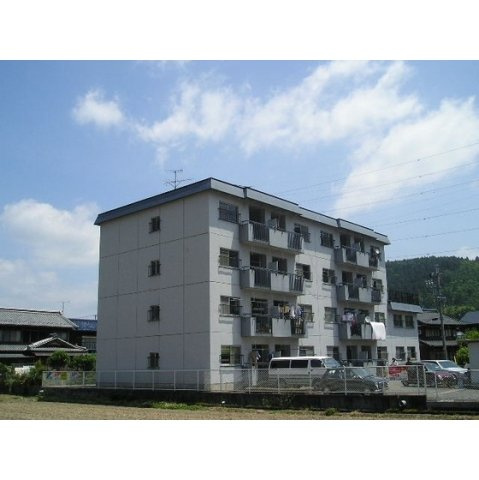 岩崎サンコーポの外観