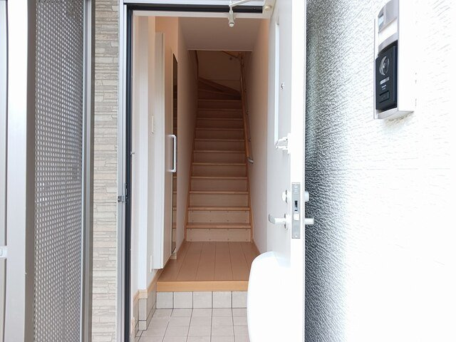 ベルグラ－ス　Ａの玄関|シンプルで使いやすい玄関です