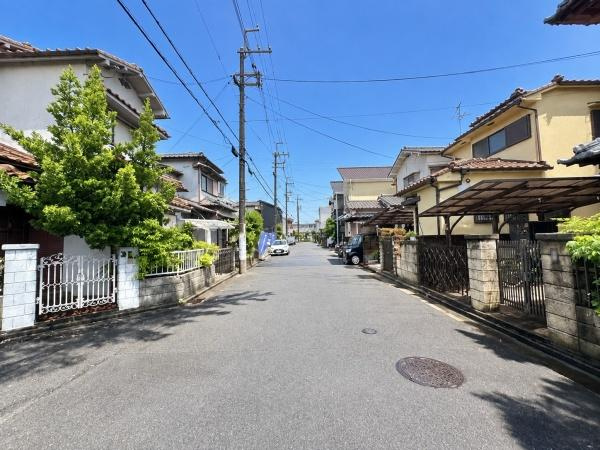 【前面道路含む現地写真】
