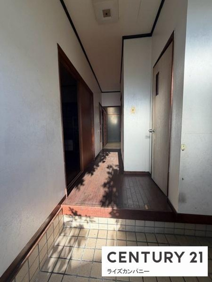 【玄関】 | 貝塚市久保3丁目　中古戸建