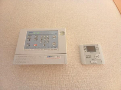 【セキュリティ】 | グレイスメゾン | 写真は同タイプの別のお部屋のものです。