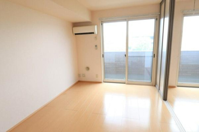 【居間・リビング】 | グレイスメゾン | 写真は同タイプの別のお部屋のものです。