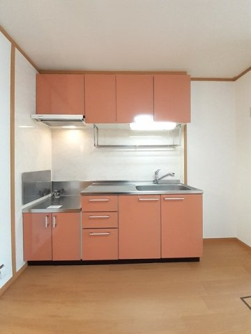 富山市婦中町下轡田のアパートのキッチン