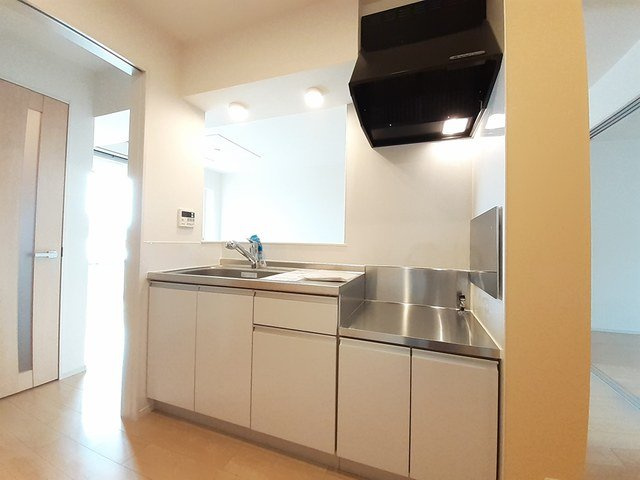 富山市中冨居のアパートのキッチン