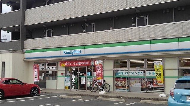 Ｈａｒｖｅｓｔ　Ｇａｒｄｅｎの周辺|ファミリーマート水戸東原二丁目まで350m