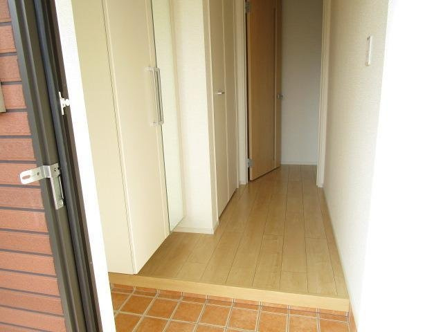 メゾンチェリーの玄関|落ち着いた玄関です