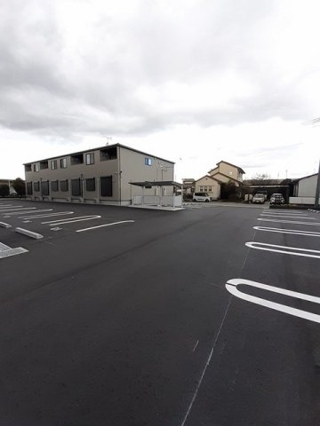 ファミリア　Ⅰの駐車場