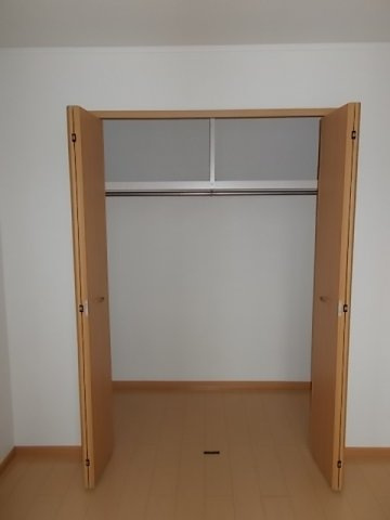 ムーンヴェルジュＣの収納