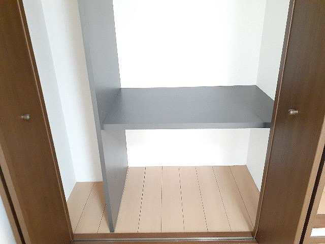 メゾン・ラスターの収納