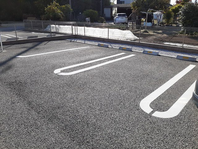 プレジールⅡの駐車場