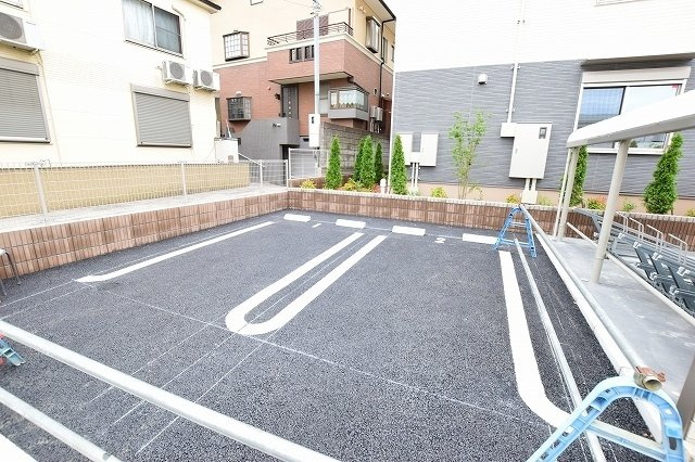 ローレル　ハイムの駐車場