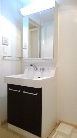 イセソラージュの洗面所
