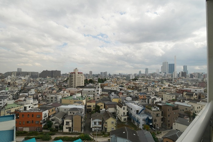 ＲＡＳＩＳ　大山‐山手通りの内装