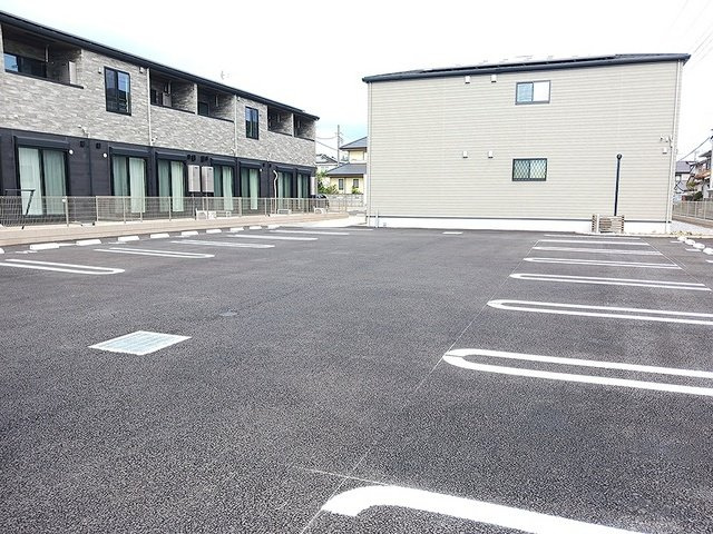 ビオレタＢの駐車場