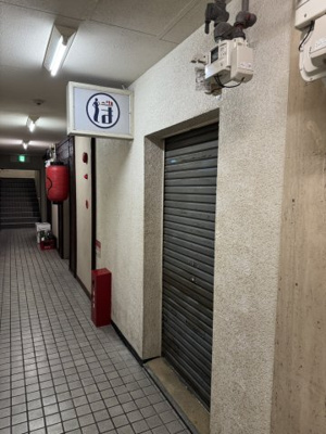 【玄関】 | サンドストーンコート