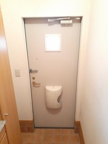 花水木　Ⅱの玄関