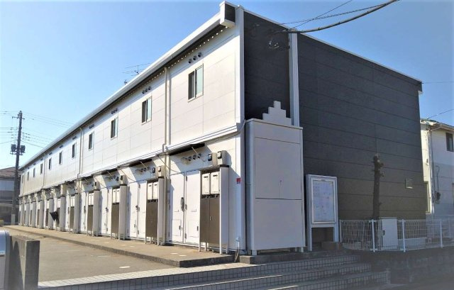 レオパレスカトレアの外観